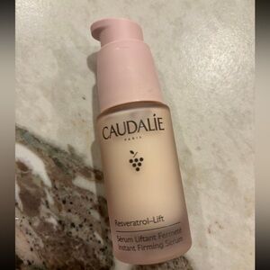 Caudalie reservatrol lift serum